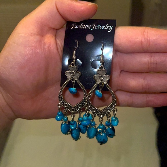 Vintage bead tassel drop earrings - Picture 2 of 2